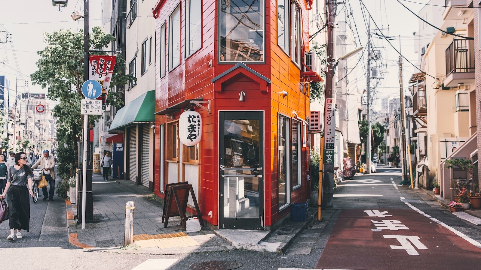 - Reflecting on the Destruction: The Devastating Impact of the Great East Japan Earthquake (2011)