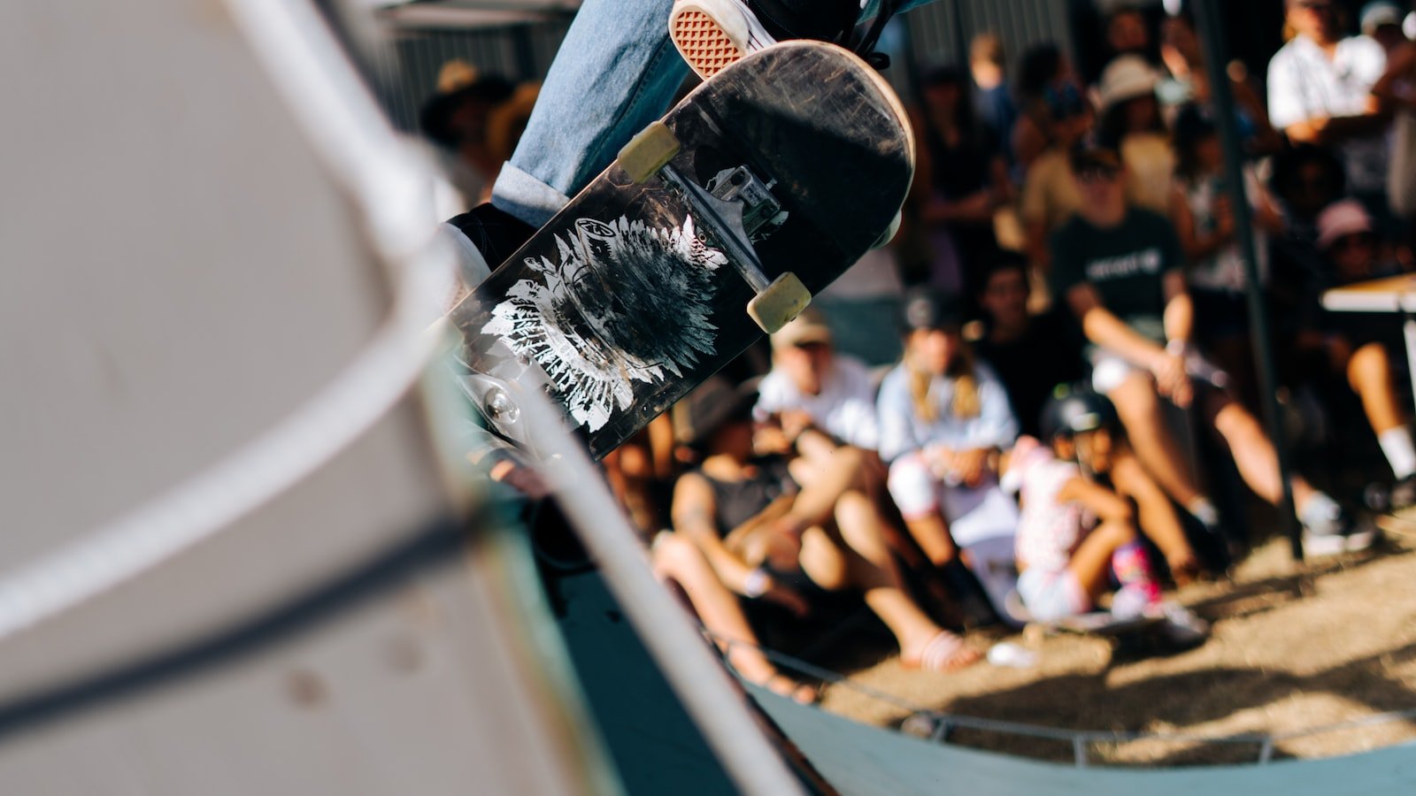 1. The Thrilling World of Free Music: Discover a Treasure Trove of Melodic Gems Online!