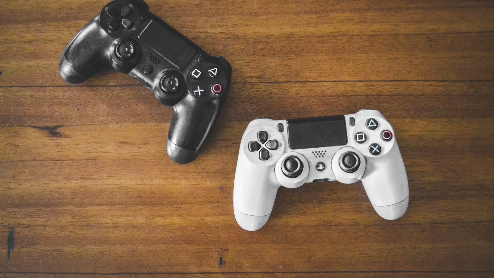 2. Unforgettable Live Performances: 's Journey from Yardbirds to Rock and Roll Hall of Fame